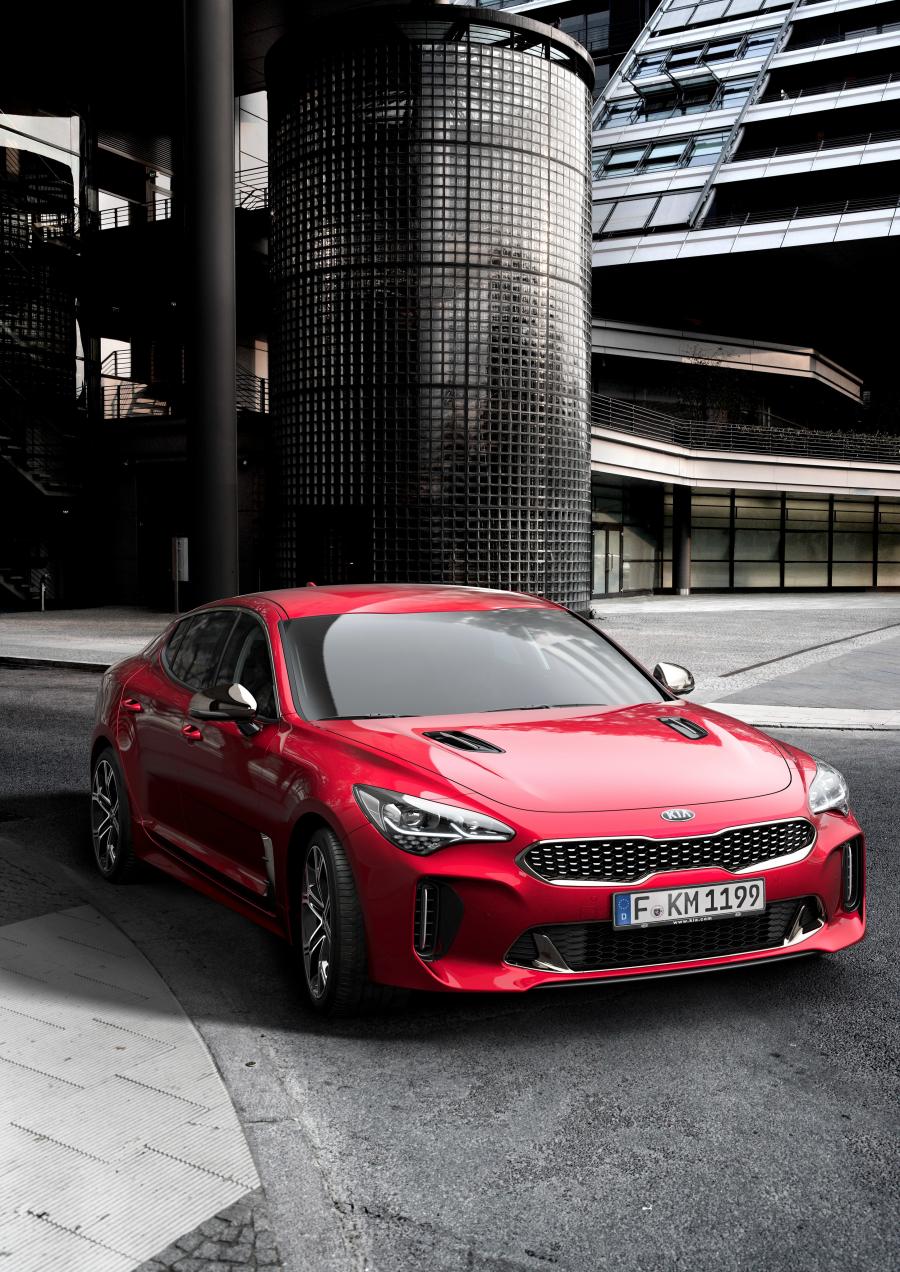 Kia Stinger GT (CK) 2017 года  (WW) (фото 40 из 106)